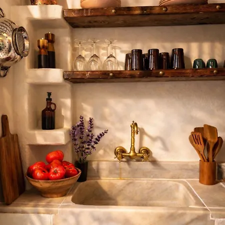 The Old Carpenters House - Corfu Apartment Perivolion